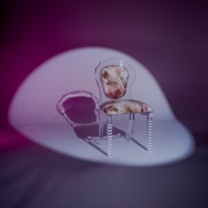 Chiseled back dinning chair