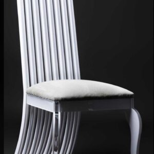 Off-white curve bottom dinning chair